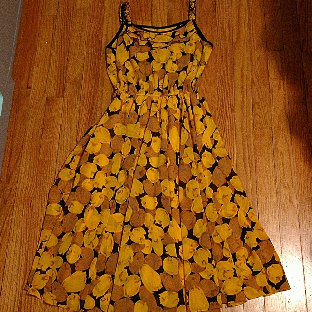 🛍️ Tulip Dress